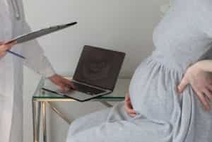 逆子検診 妊婦検診